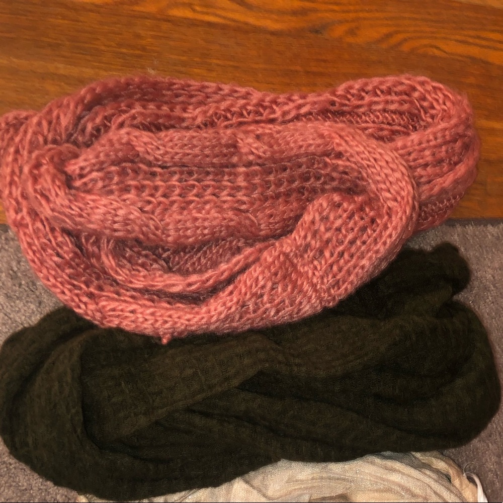 Bundle of infinity scarfs. Gently used/ new w/tags